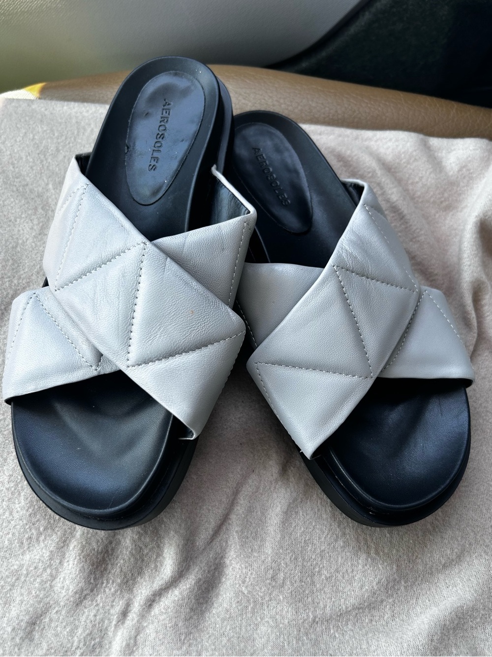Aerosoles Linney gray leather crisscross slides size 10